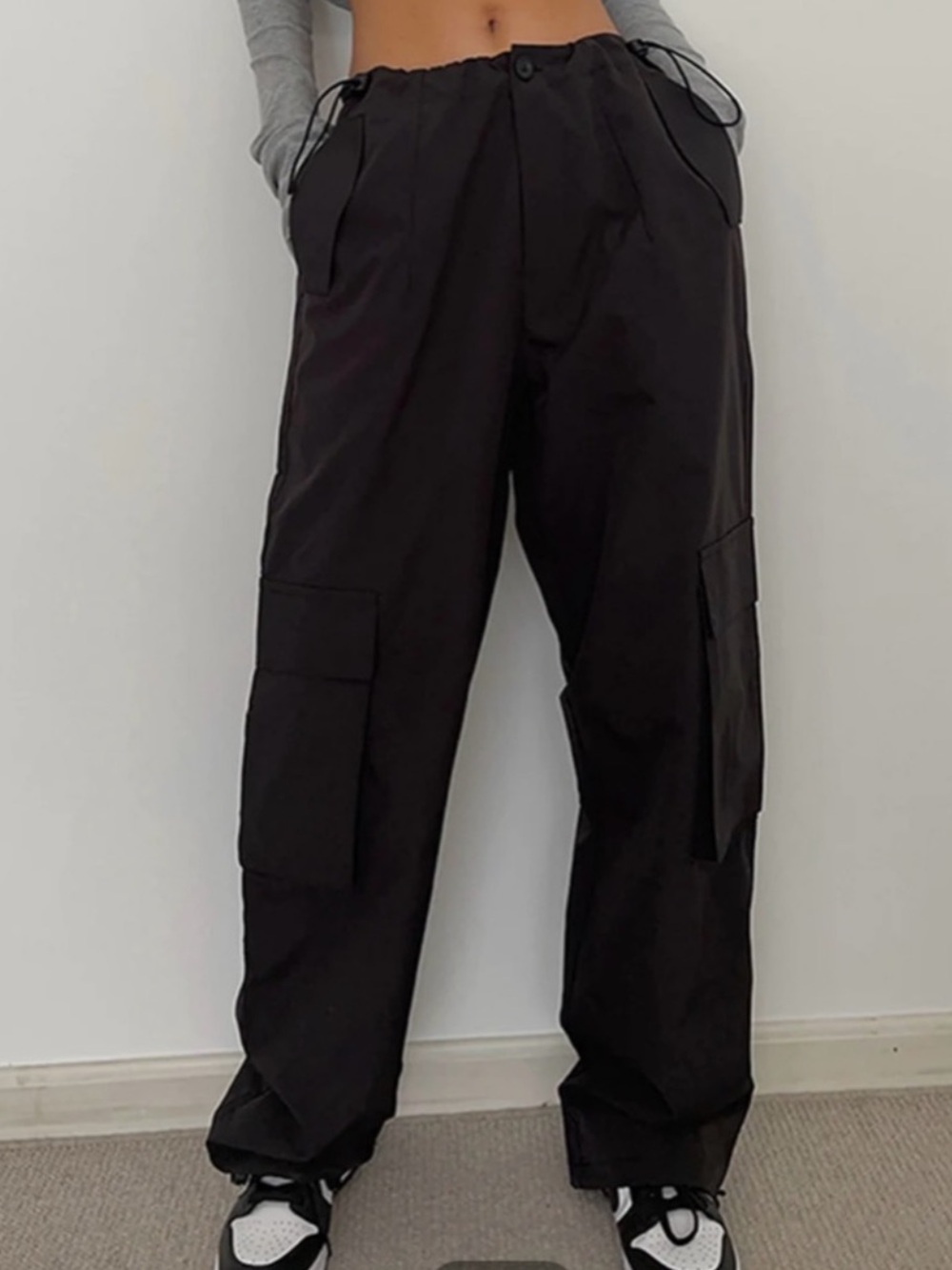 Commense women’s Black wide leg Cargo Pants